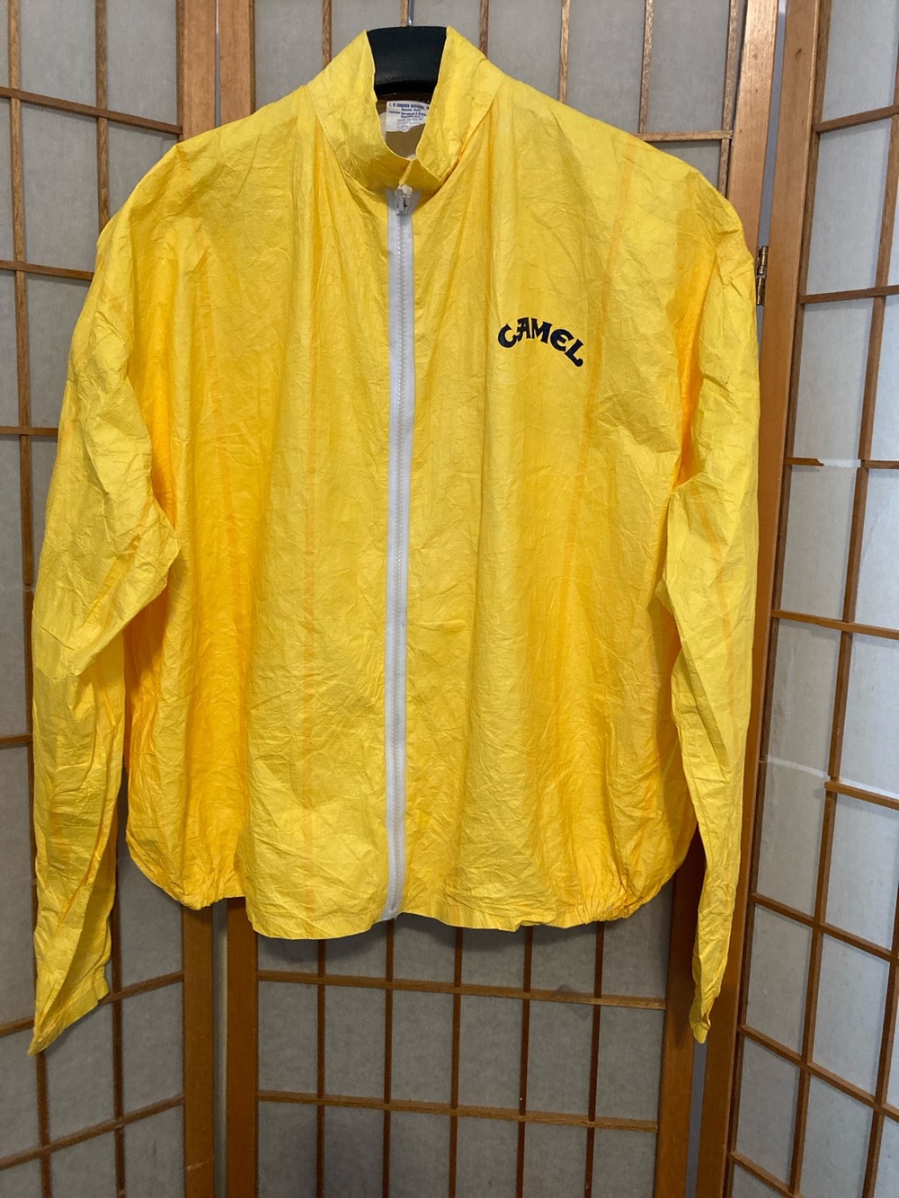 Joe Camel Yellow Windbreaker Jacket vintage